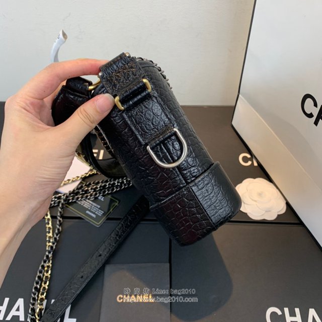 Chanel女包 91810 2019新款 Chanel Gabrielle鱷魚流浪包 皮裹鏈條 香奈爾肩背包 香奈兒流浪包  djc2621